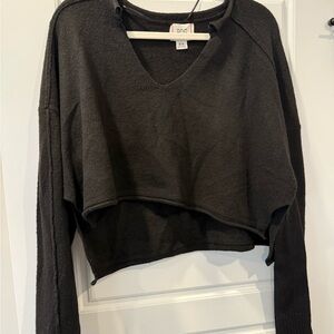 BDG Black V-Neck Long Sleeve Crop Top